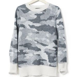 BANANA REPUBLIC - Gray camo sweater - Like New